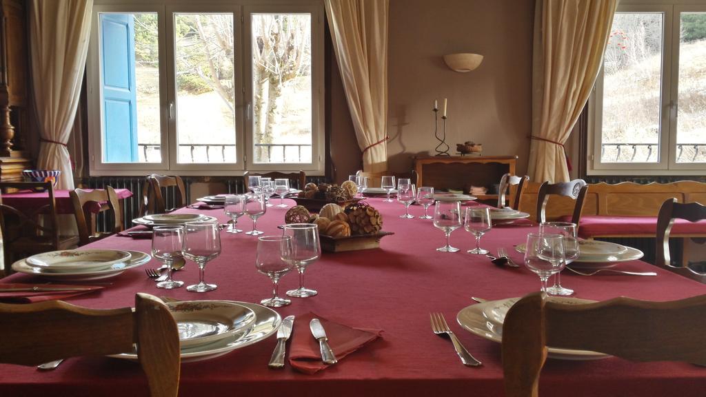 Bed and Breakfast Mouli Del Riu à Saint-Pierre-dels-Forcats Extérieur photo